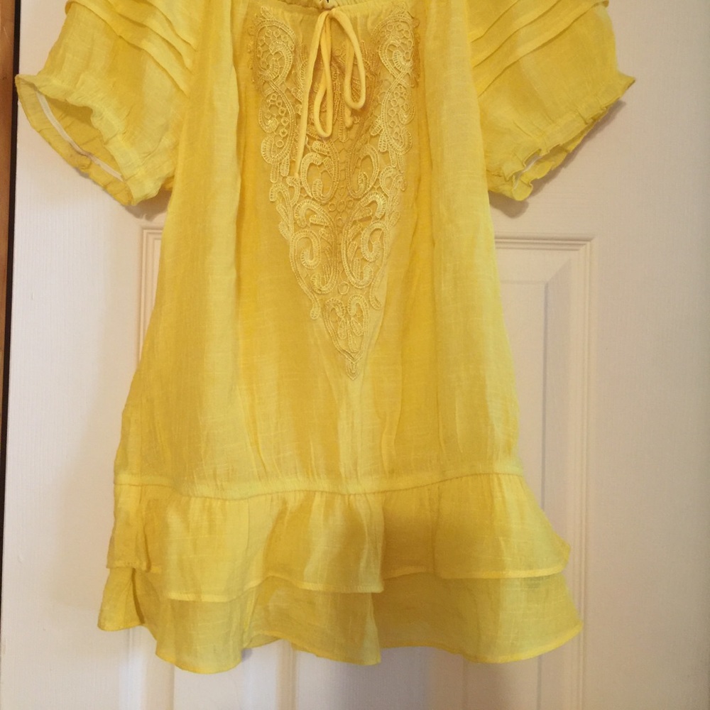 Tops - Picture 2 of 2
